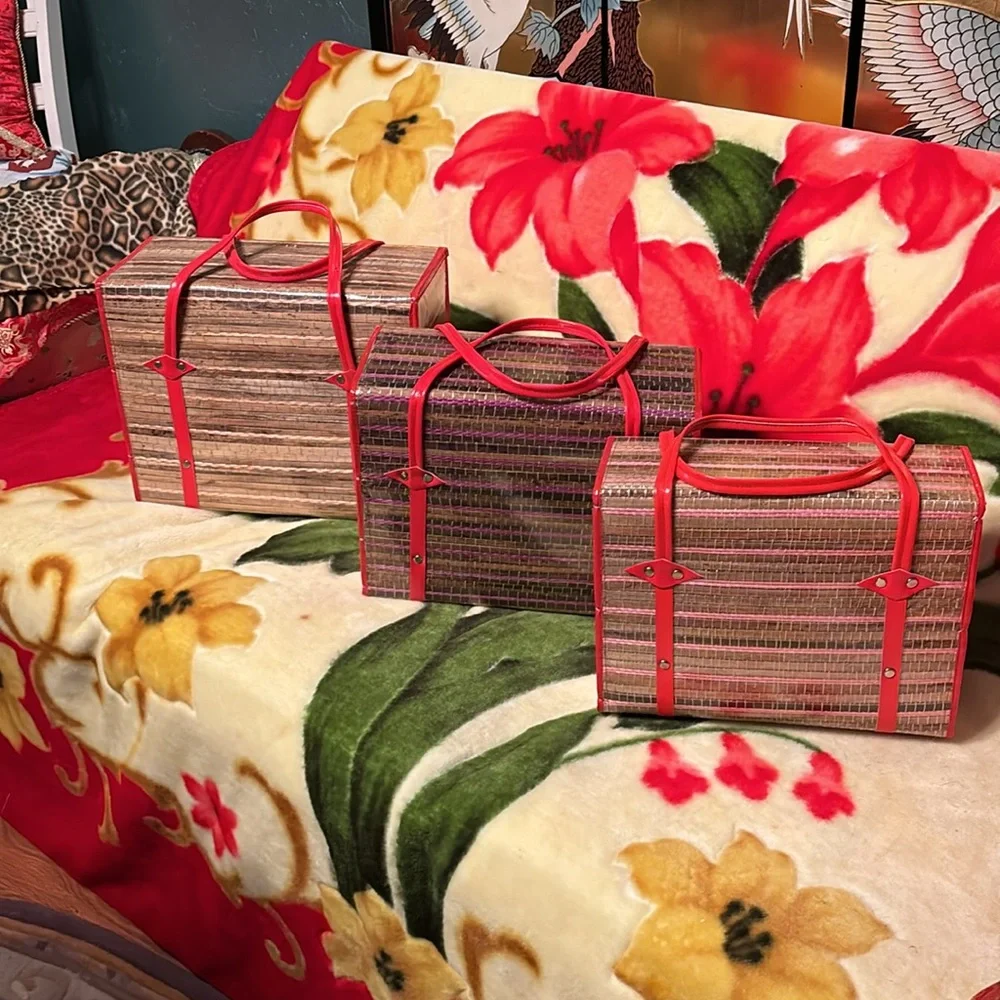 3 Nesting Bags EUC You get All 3, Vintage